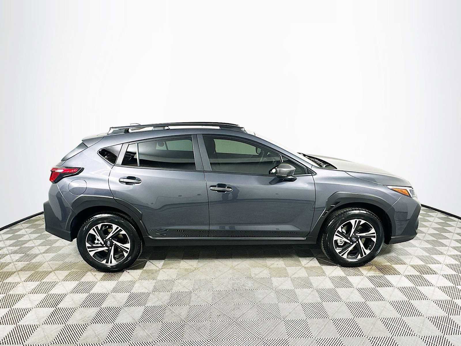 Certified 2025 Subaru Crosstrek 2.0i Premium image 8