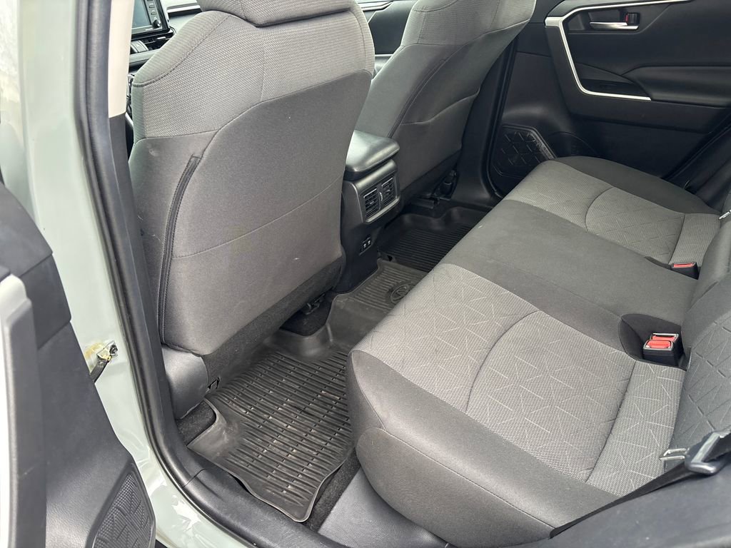 Used 2020 Toyota RAV4 XLE w/ Convenience Package image 33