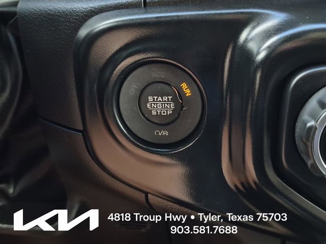 Used 2022 Jeep Wrangler Unlimited Rubicon w/ LED Lighting Group AWD/4WD image 39