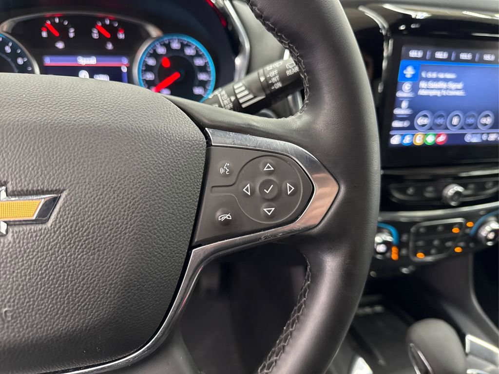 Used 2023 Chevrolet Traverse LT image 28