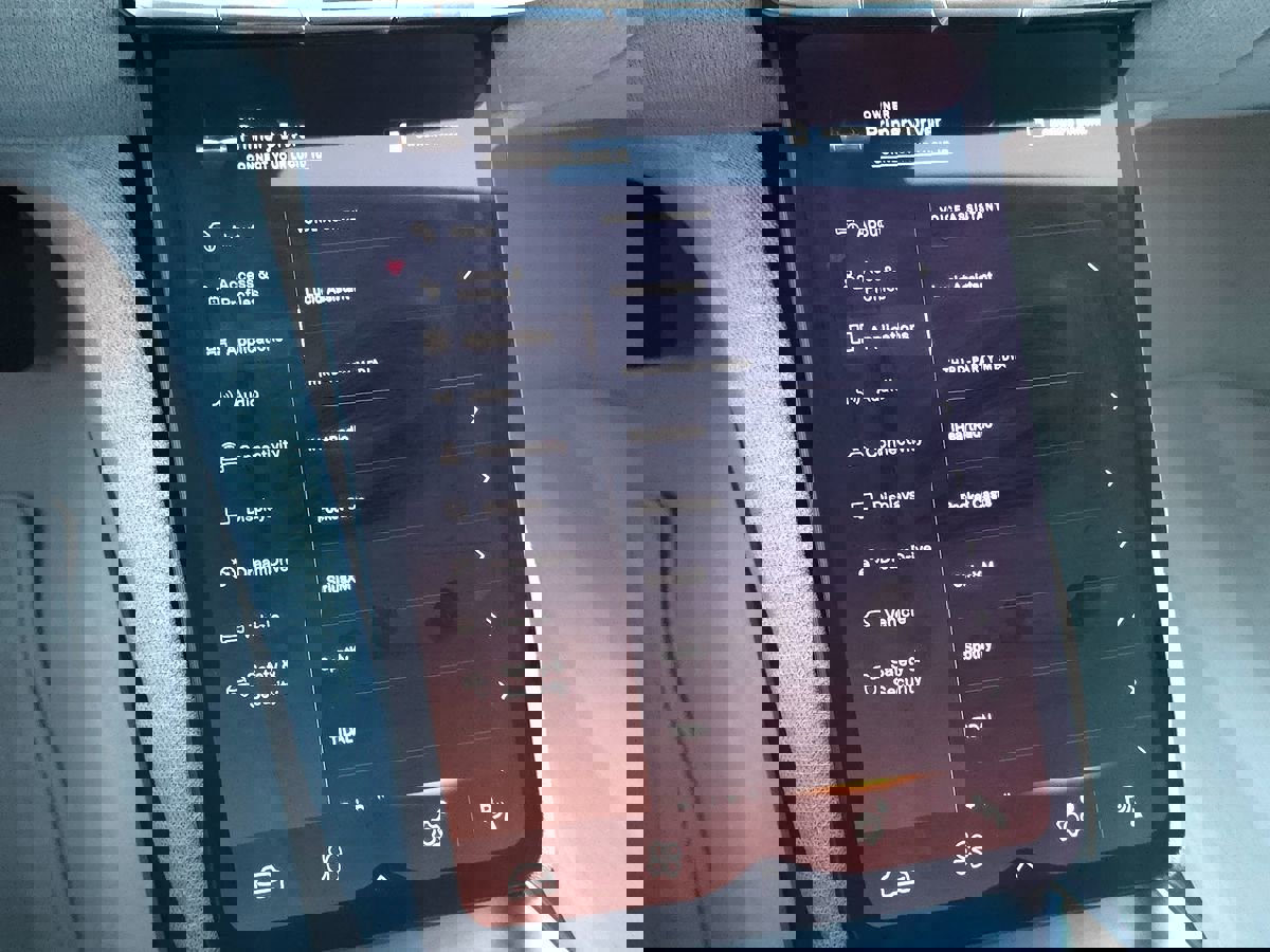 Used 2025 Lucid Air Pure image 46