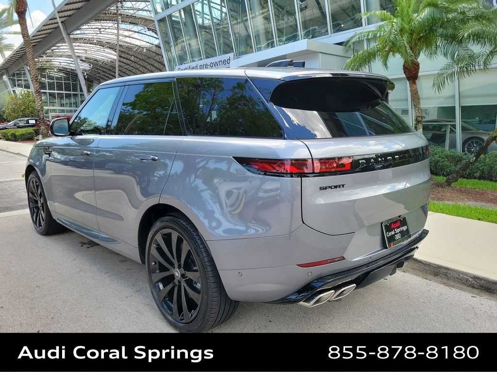 Used 2025 Land Rover Range Rover Sport Dynamic SE AWD/4WD image 12