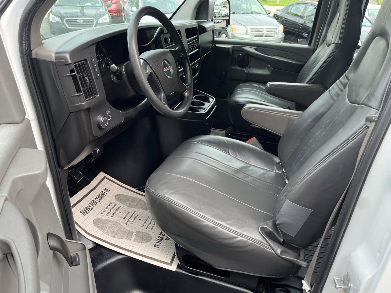 Used 2008 GMC Savana 3500 Extended RWD image 19