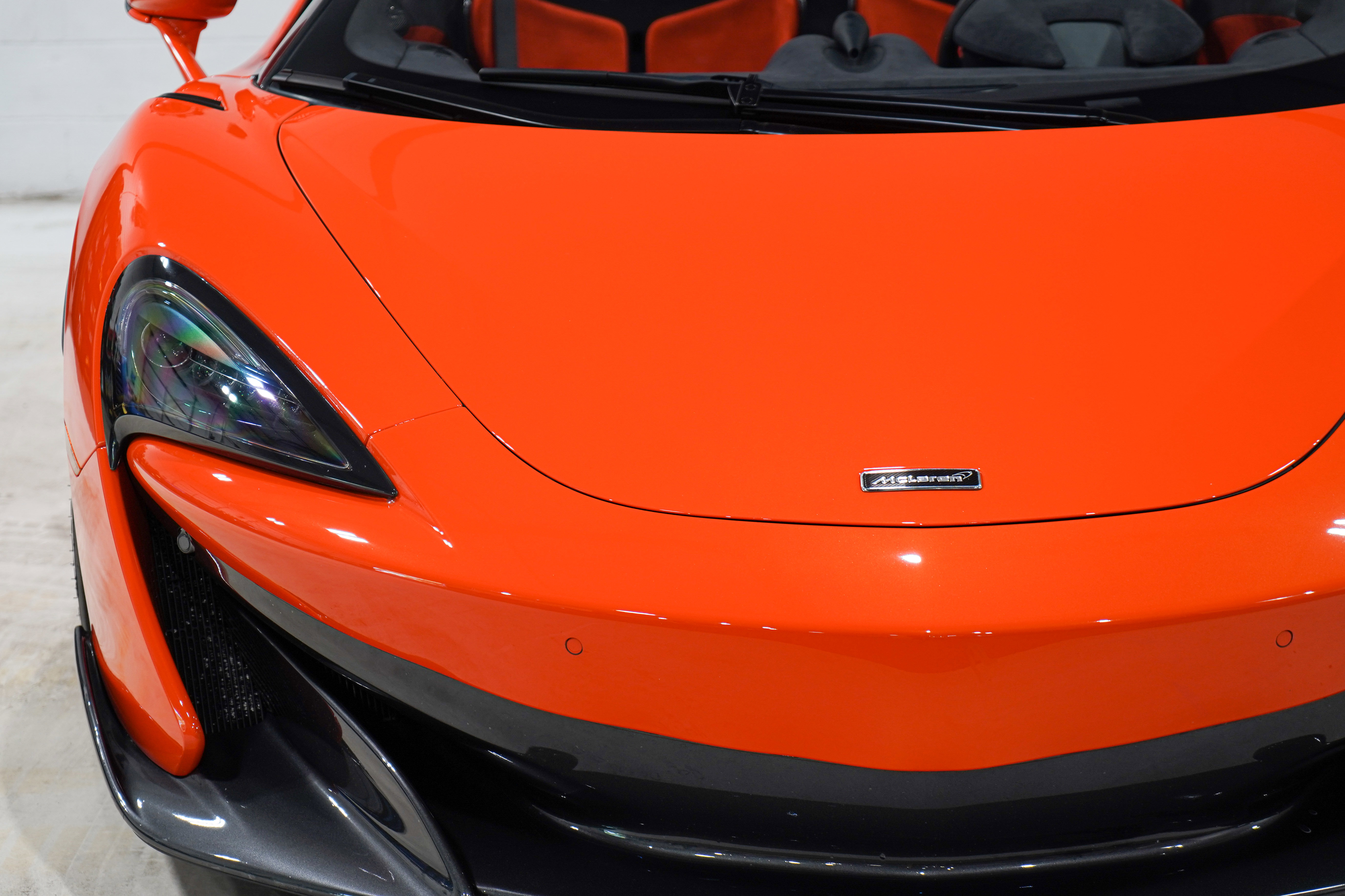 Used 2020 McLaren 600LT Spider RWD image 29