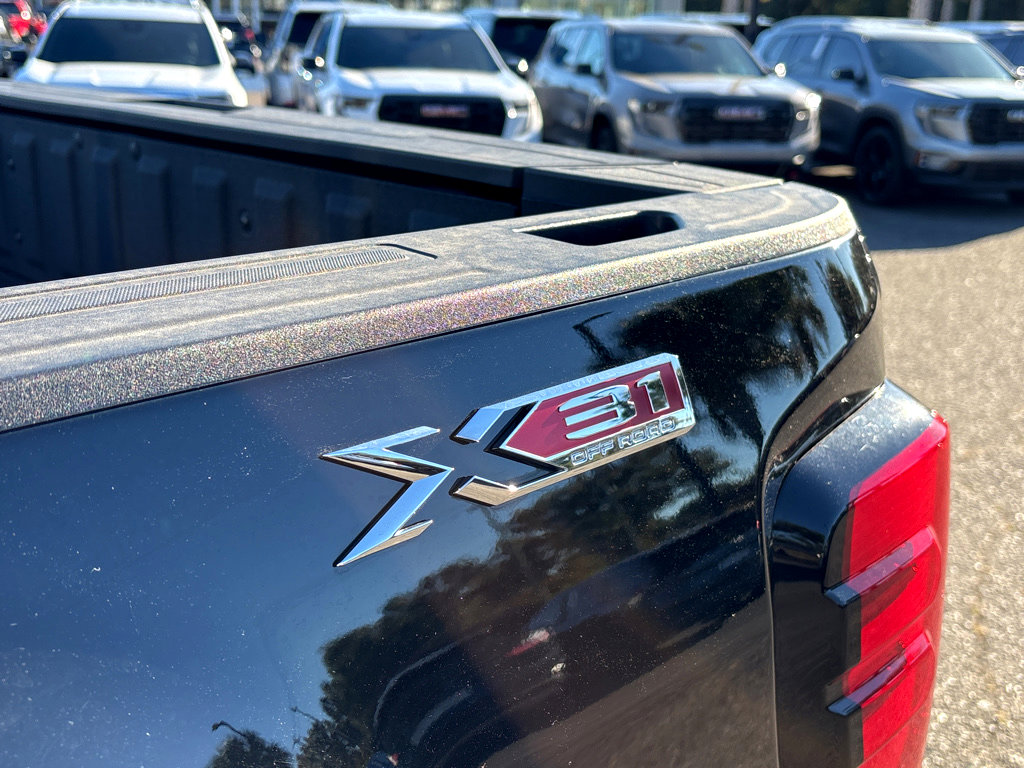 New 2025 GMC Sierra 2500 SLT w/ SLT Premium Package image 40