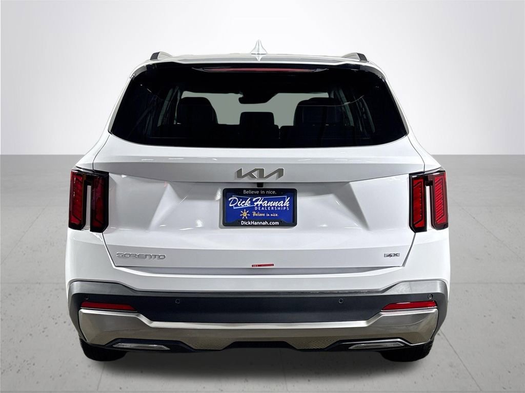 New 2025 Kia Sorento S image 8