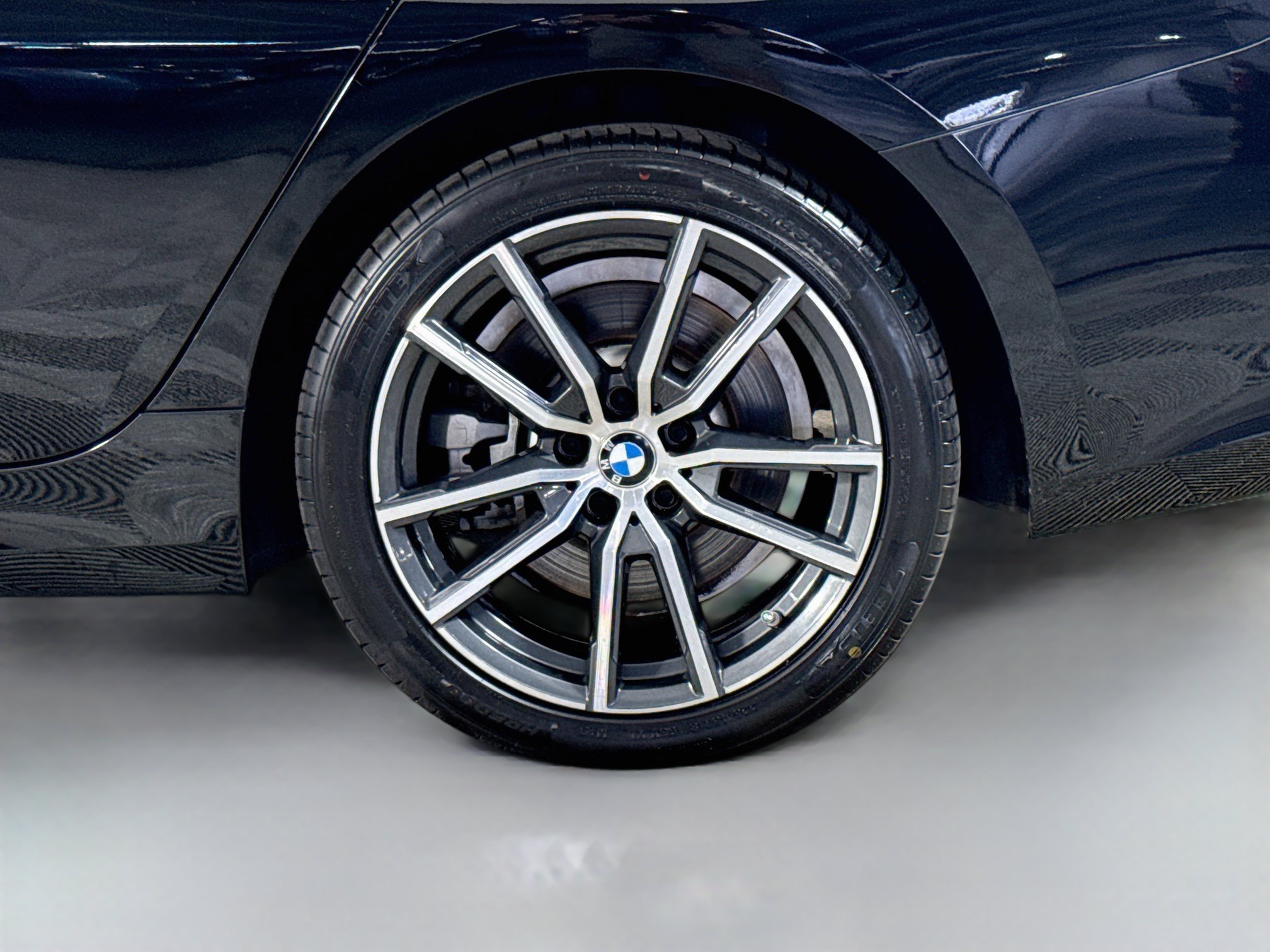 Used 2020 BMW 330i Sedan w/ Convenience Package RWD image 37