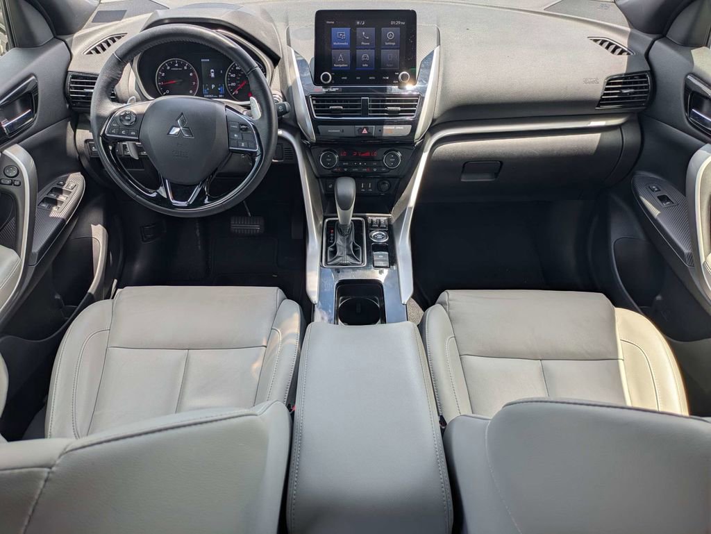 Used 2023 Mitsubishi Eclipse Cross SEL AWD/4WD image 2