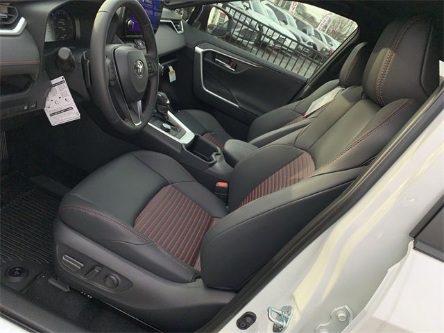 New 2025 Toyota RAV4 XSE image 18