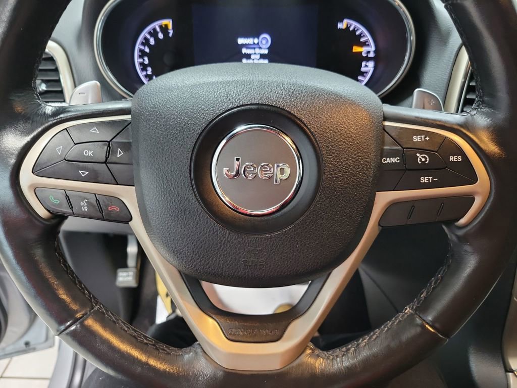 Used 2016 Jeep Grand Cherokee Laredo w/ Quick Order Package 23E image 5