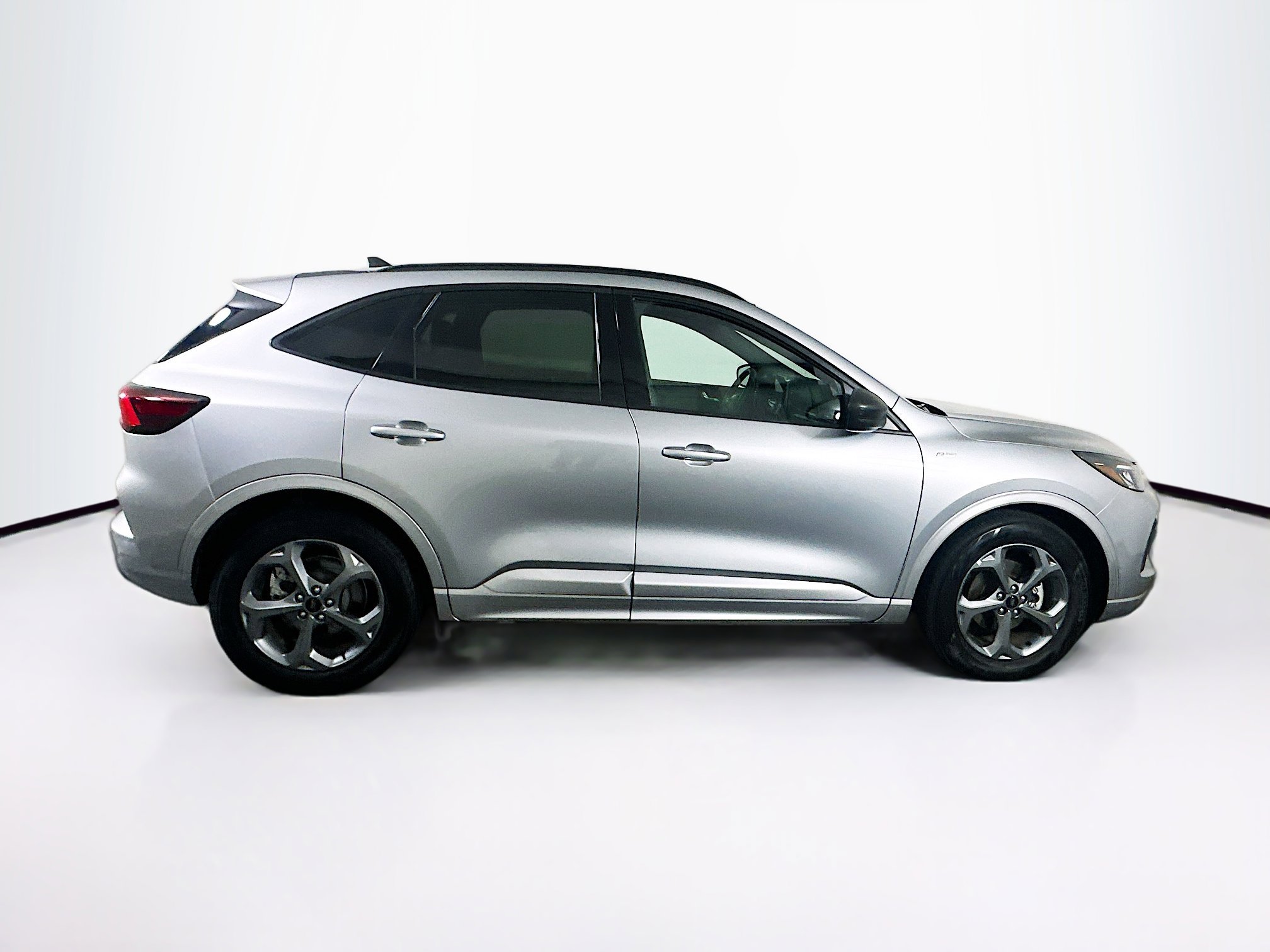 Used 2024 Ford Escape ST-Line image 10