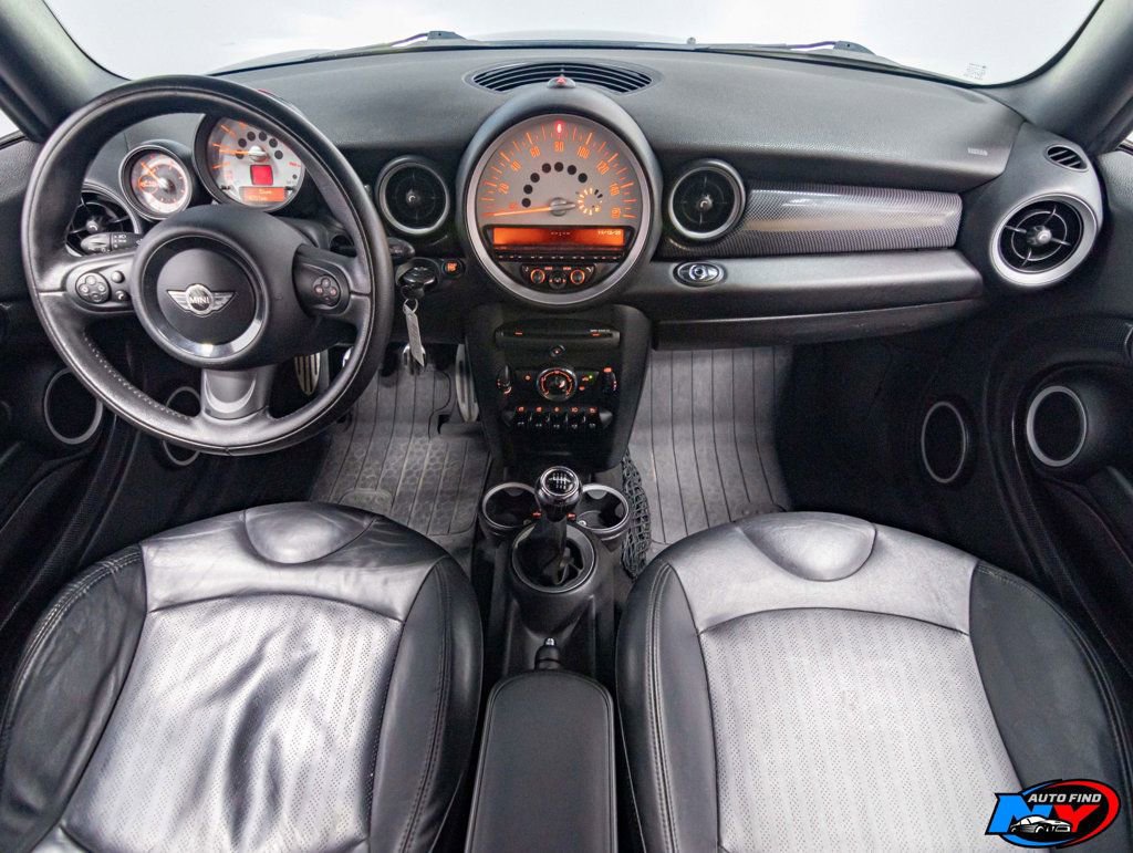 Used 2011 MINI Cooper S w/ Convenience Pkg image 2