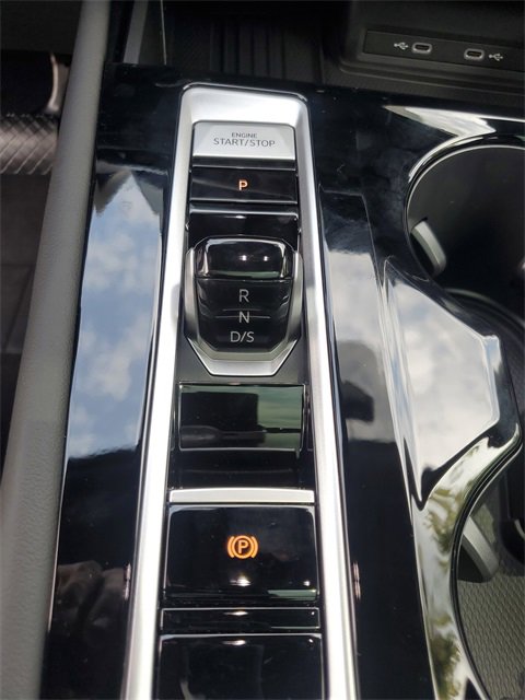 New 2026 Volkswagen Atlas Cross Sport SE image 35