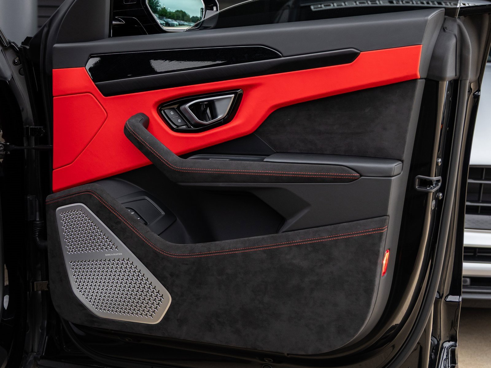 Used 2024 Lamborghini Urus S image 44