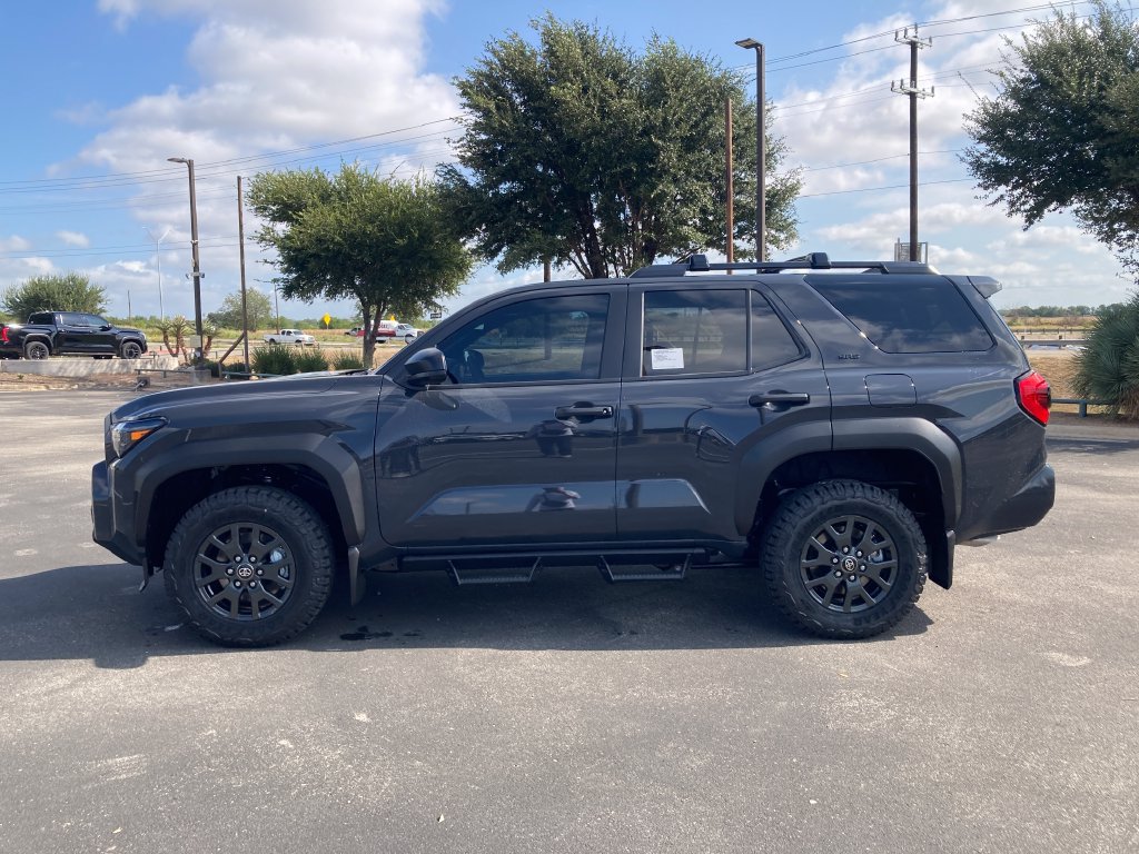 New 2026 Toyota 4Runner SR5 AWD/4WD image 7