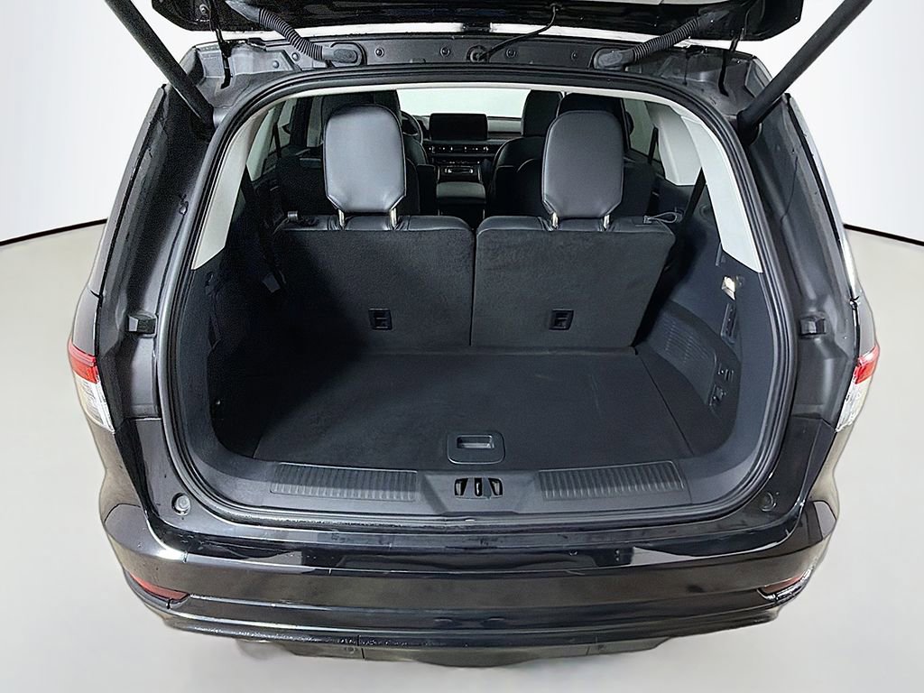 Used 2025 Lincoln Aviator Reserve w/ Jet Appearance Package image 16