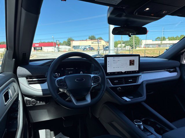 New 2027 Ford Explorer Active RWD image 24