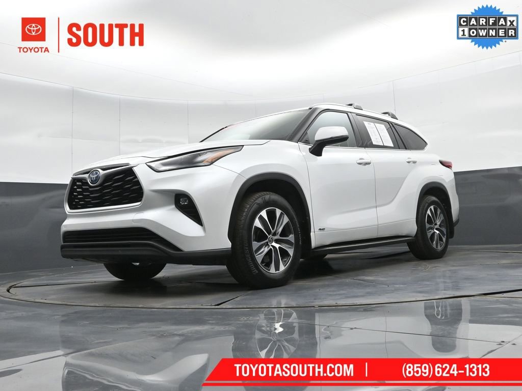 Used 2022 Toyota Highlander XLE image 50