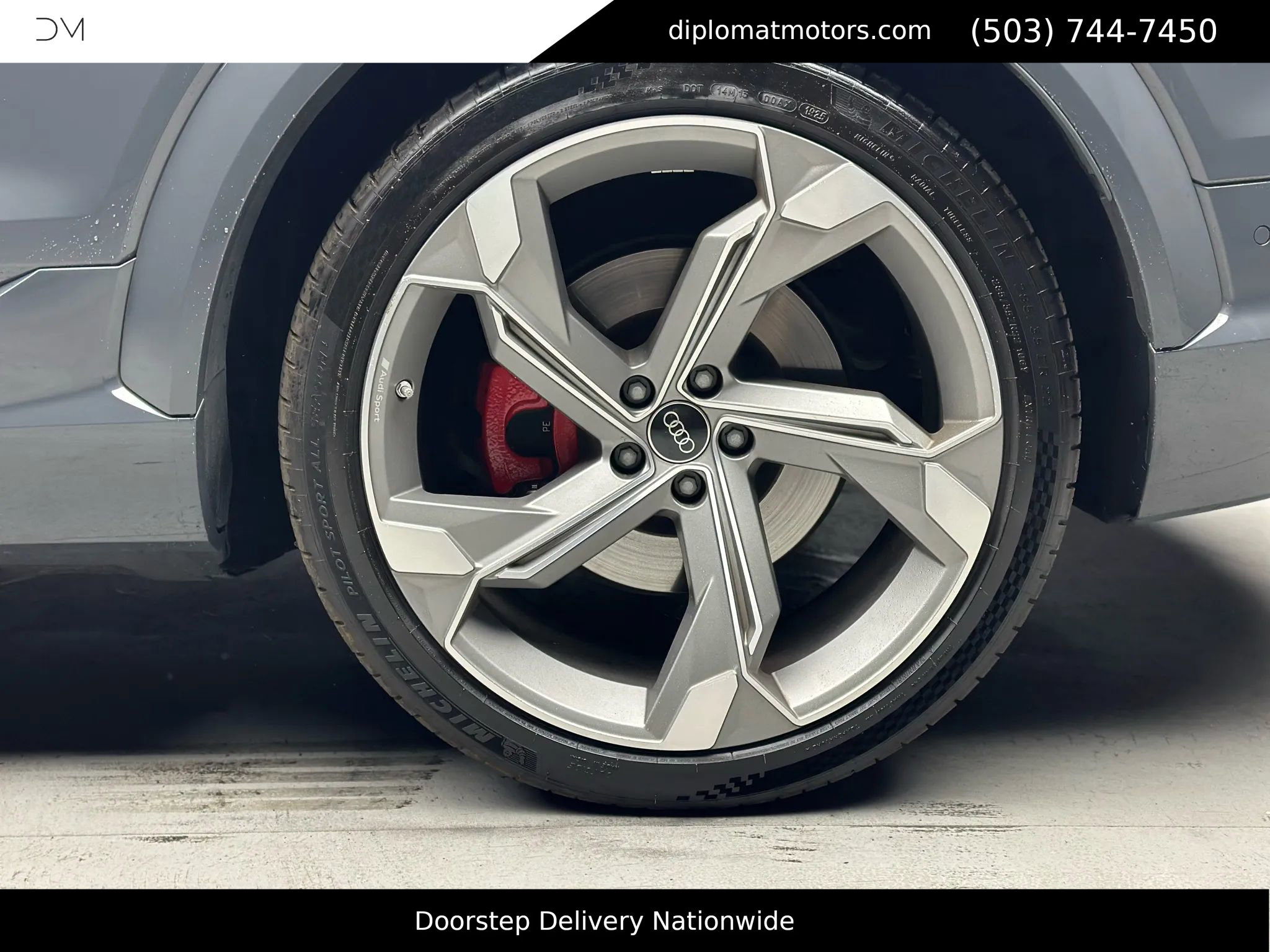 Used 2024 Audi Q8 e-tron Prestige w/ Prestige Package image 36