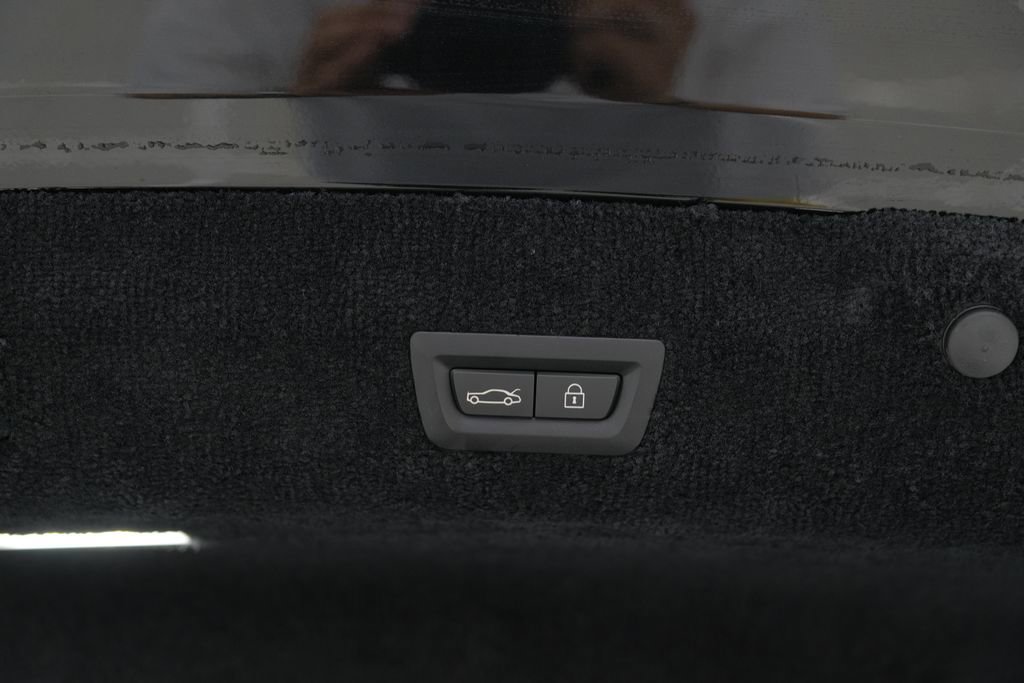 Used 2026 Rolls-Royce Phantom Sedan image 46