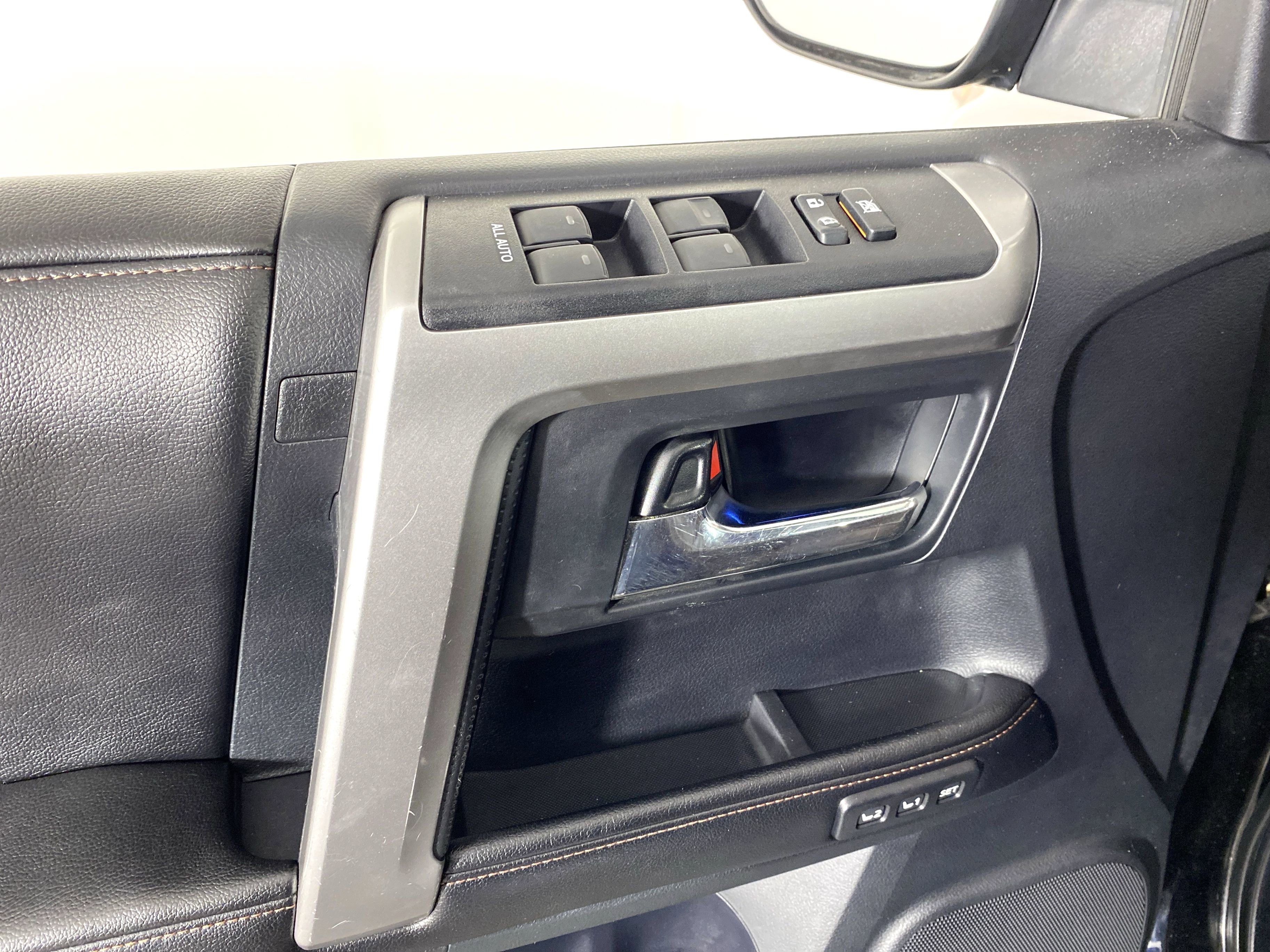 Used 2015 Toyota 4Runner SR5 image 14