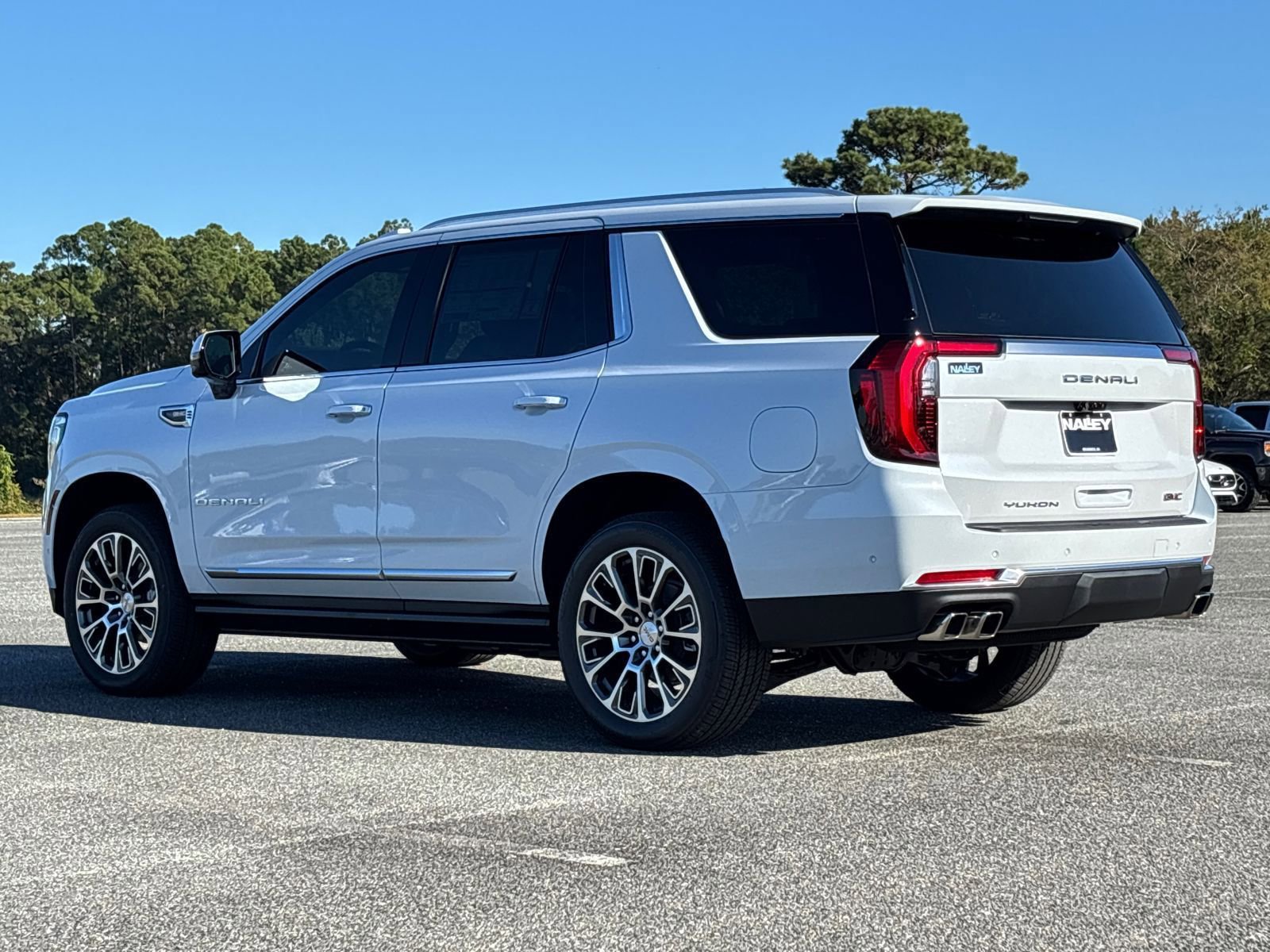 New 2026 GMC Yukon Denali w/ Denali Reserve Package image 31