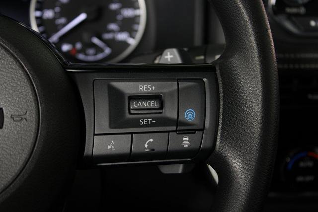 Certified 2022 Nissan Rogue SV image 24