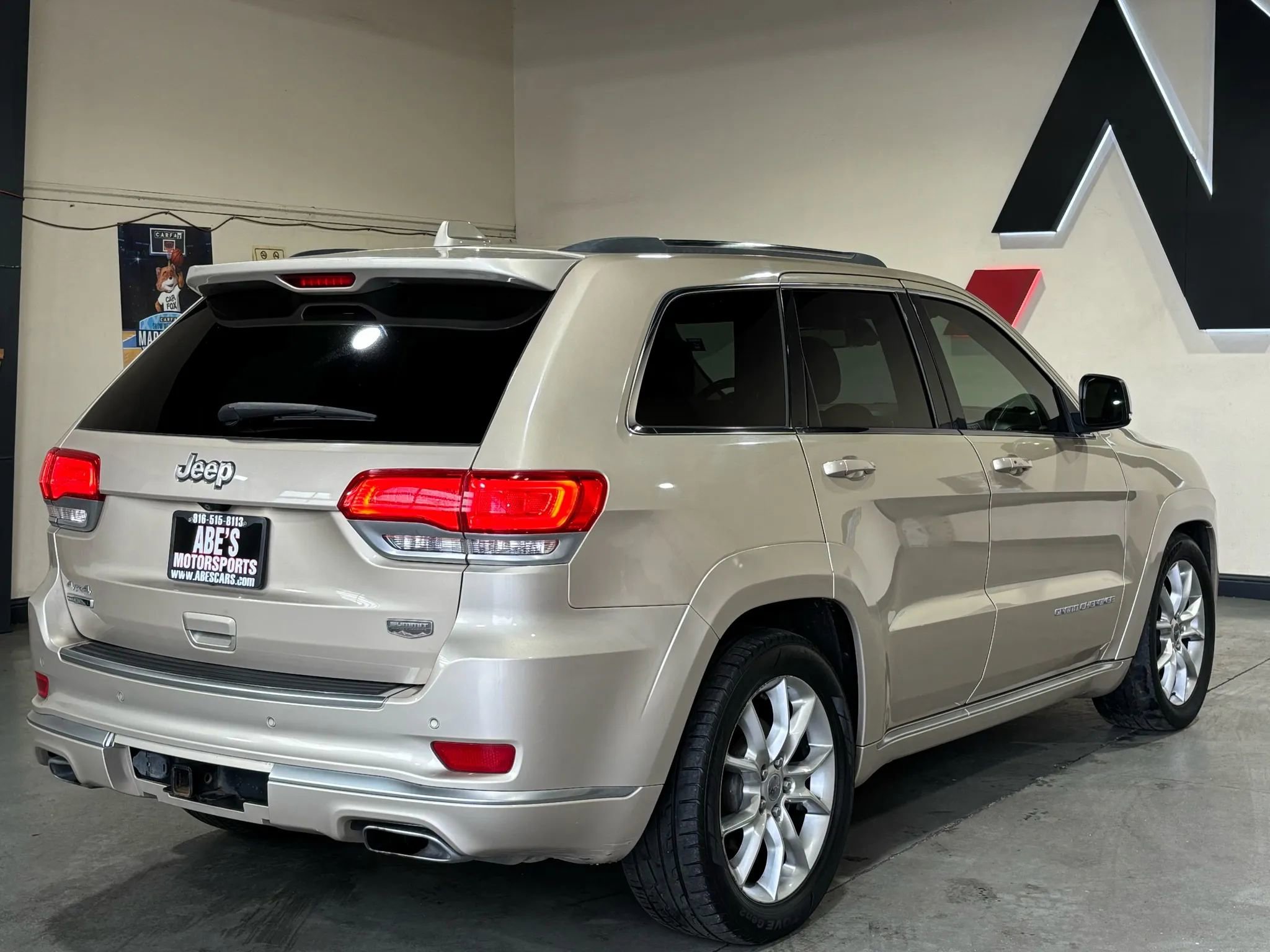 Used 2015 Jeep Grand Cherokee Summit w/ Platinum Series Group image 7