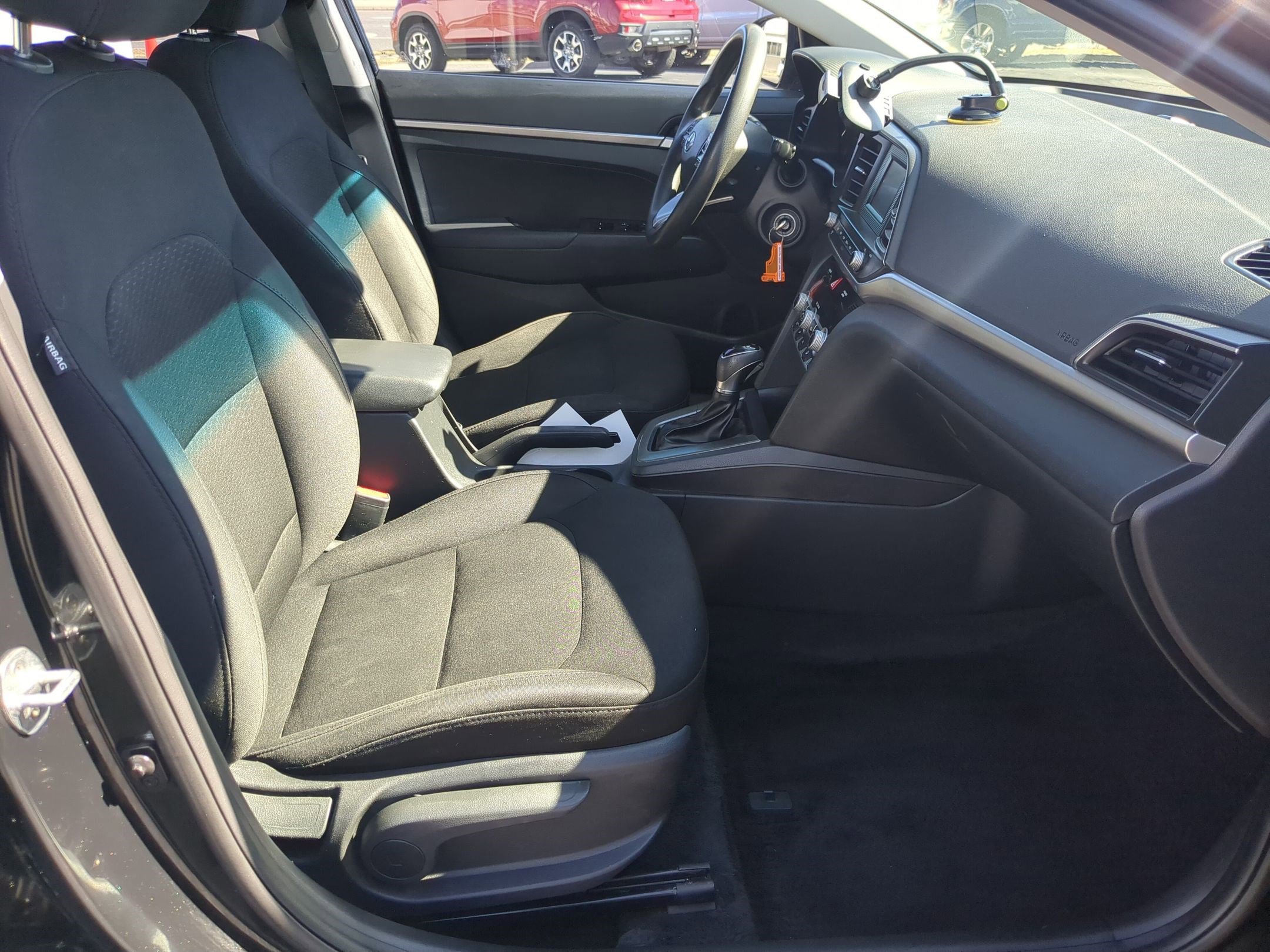 Used 2020 Hyundai Elantra SE w/ Cargo Package (C1) image 31