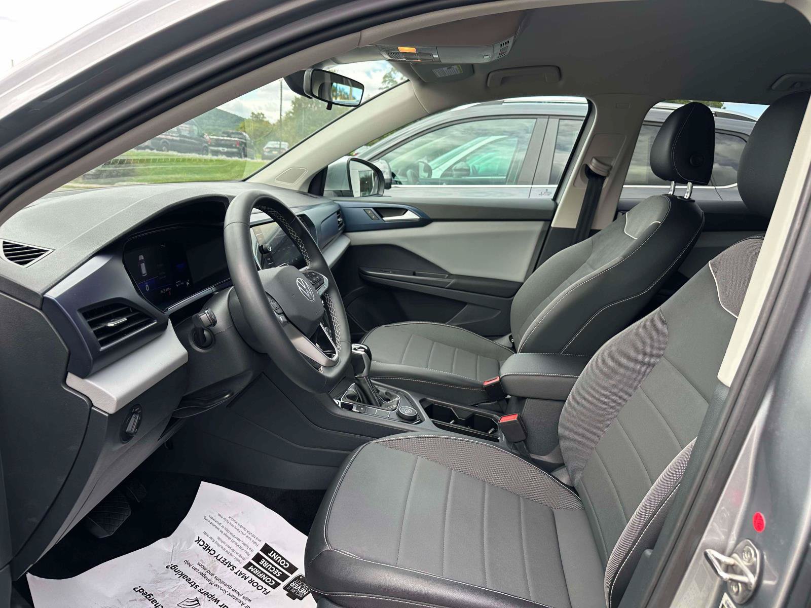 Certified 2023 Volkswagen Taos SE AWD/4WD image 16