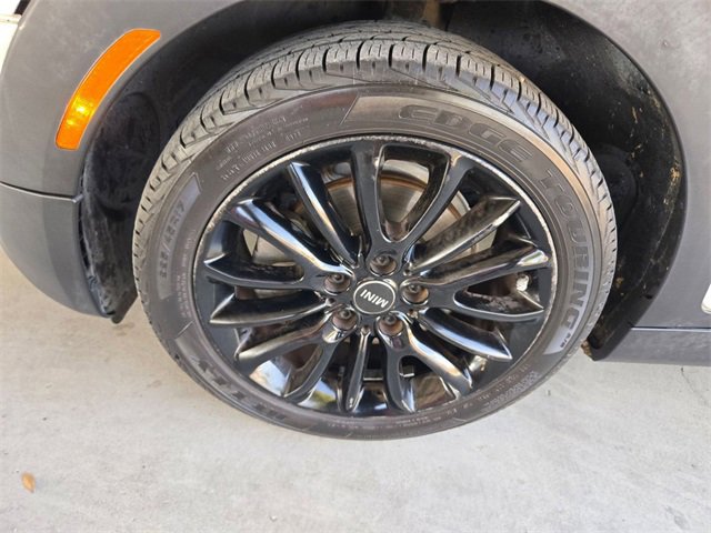 Used 2019 MINI Cooper Clubman Signature image 25