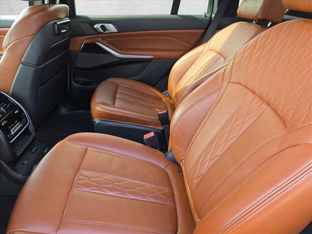 Used 2019 BMW X7 xDrive50i w/ M Sport Package AWD/4WD image 17