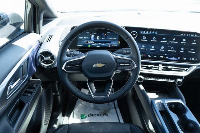 New 2026 Chevrolet Equinox EV LT FWD image 17