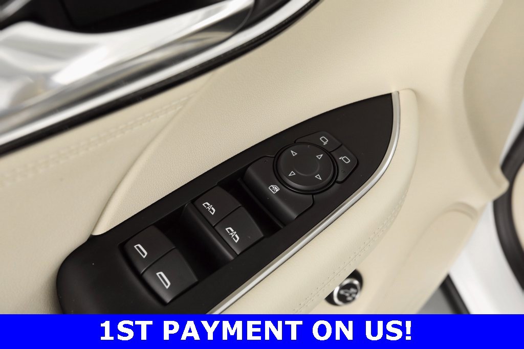 Used 2023 Buick Envision Preferred image 18