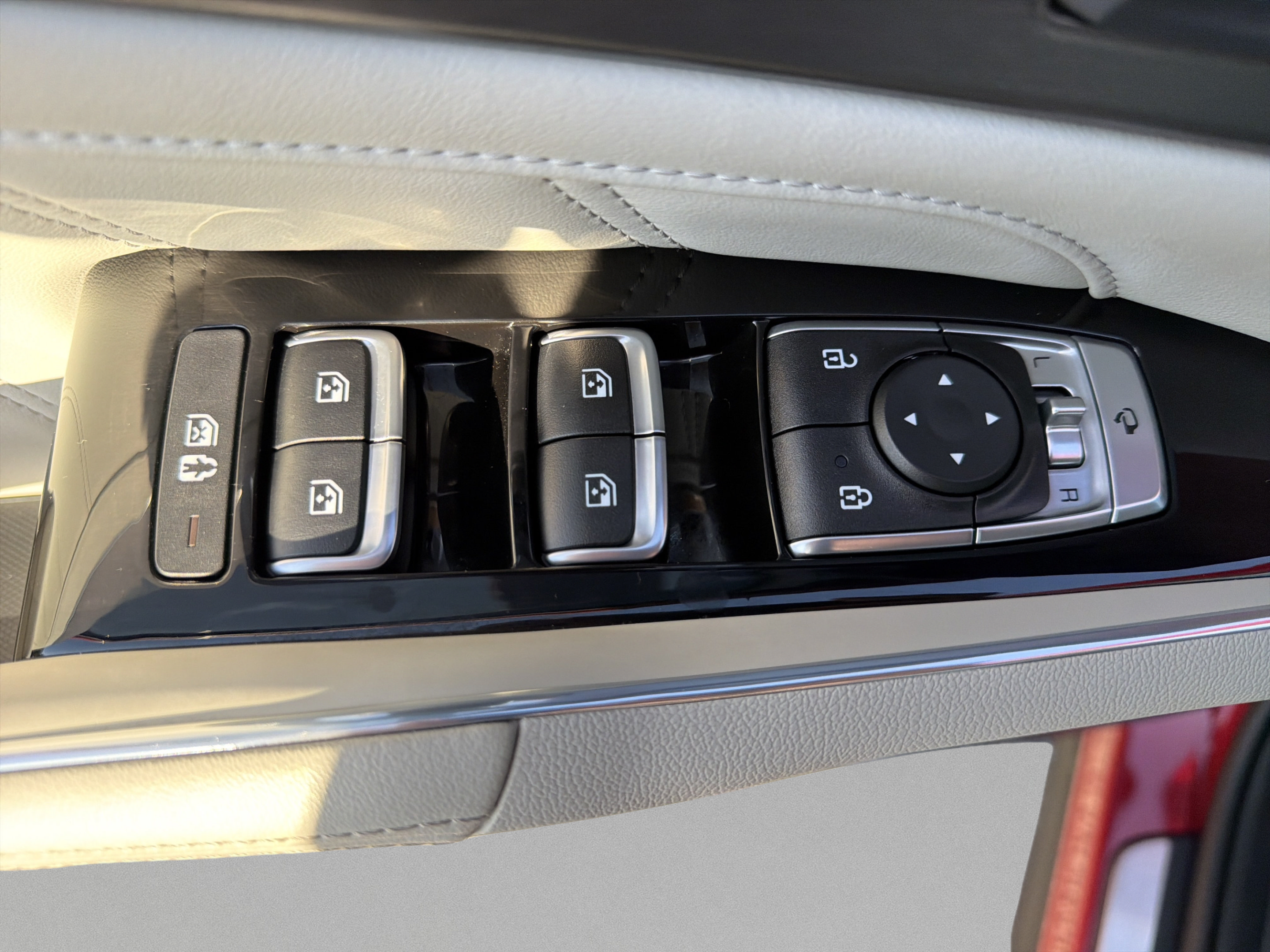 Certified 2023 Kia Sorento SX Prestige AWD/4WD image 29