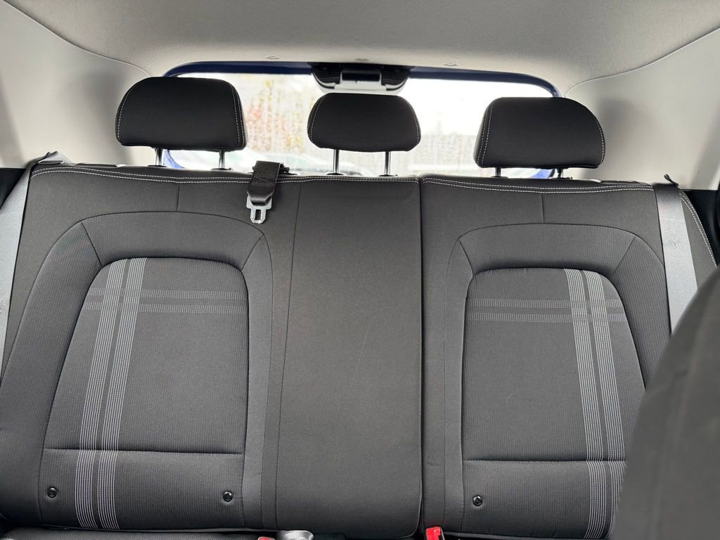 Used 2023 Hyundai Venue SEL w/ Cargo Package image 22