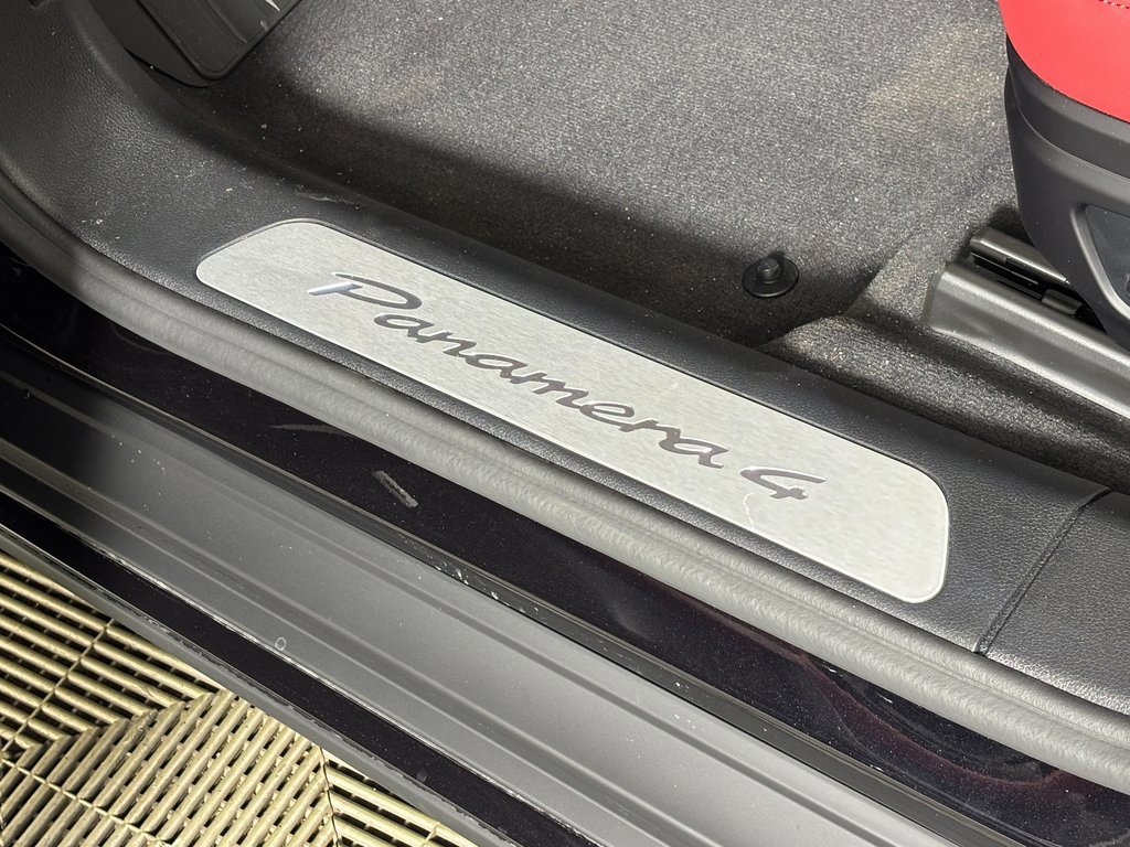 New 2026 Porsche Panamera 4 image 17