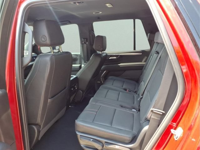 Used 2025 Chevrolet Tahoe RST w/ Comfort Package AWD/4WD image 12