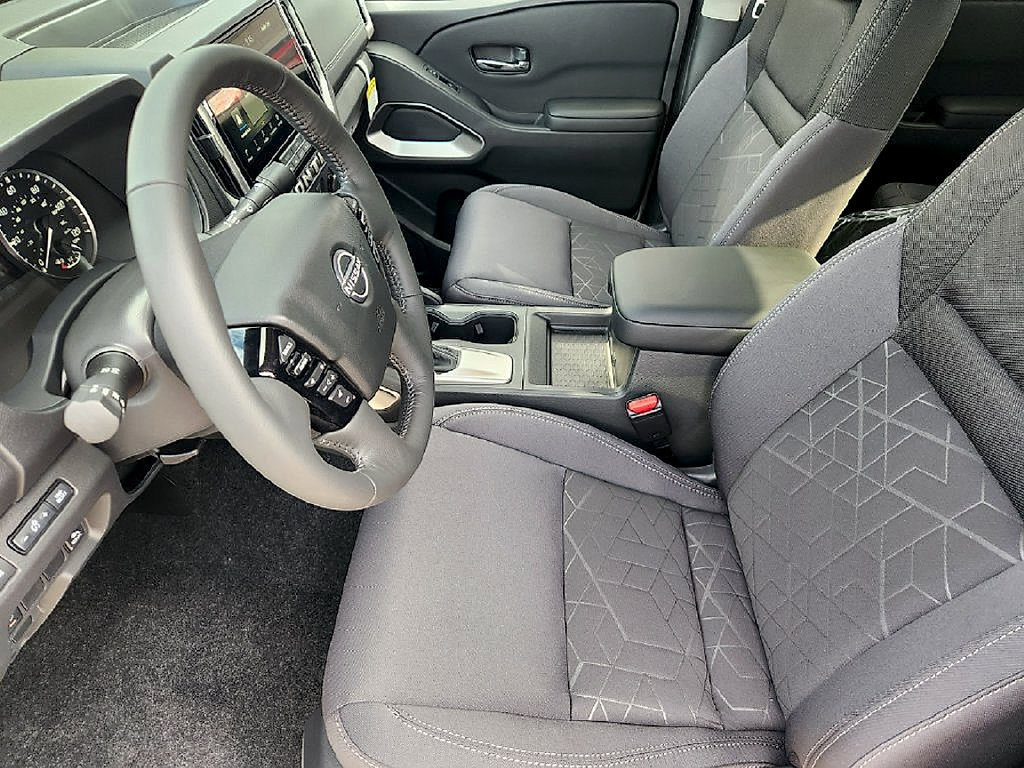 New 2027 Nissan Frontier SV w/ SV Convenience Package RWD image 14