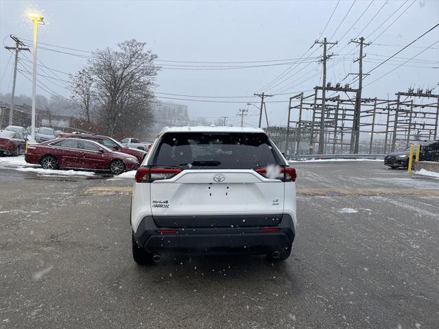 Certified 2022 Toyota RAV4 LE image 4