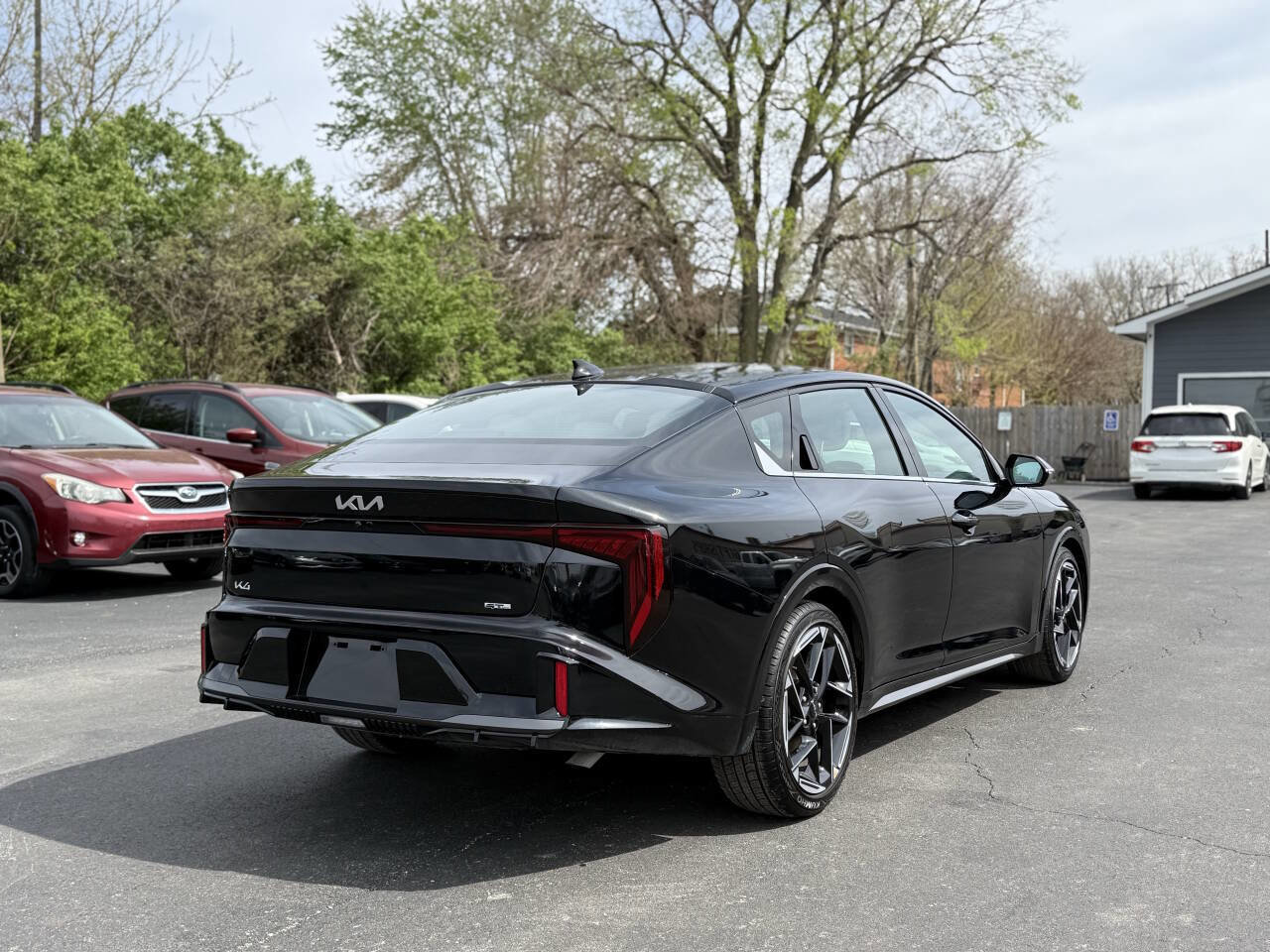 Used 2025 Kia K4 GT-Line w/ GT-Line Premium Package FWD image 5