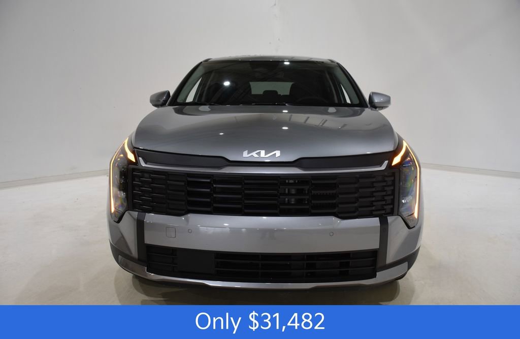 New 2026 Kia Sportage LX image 2