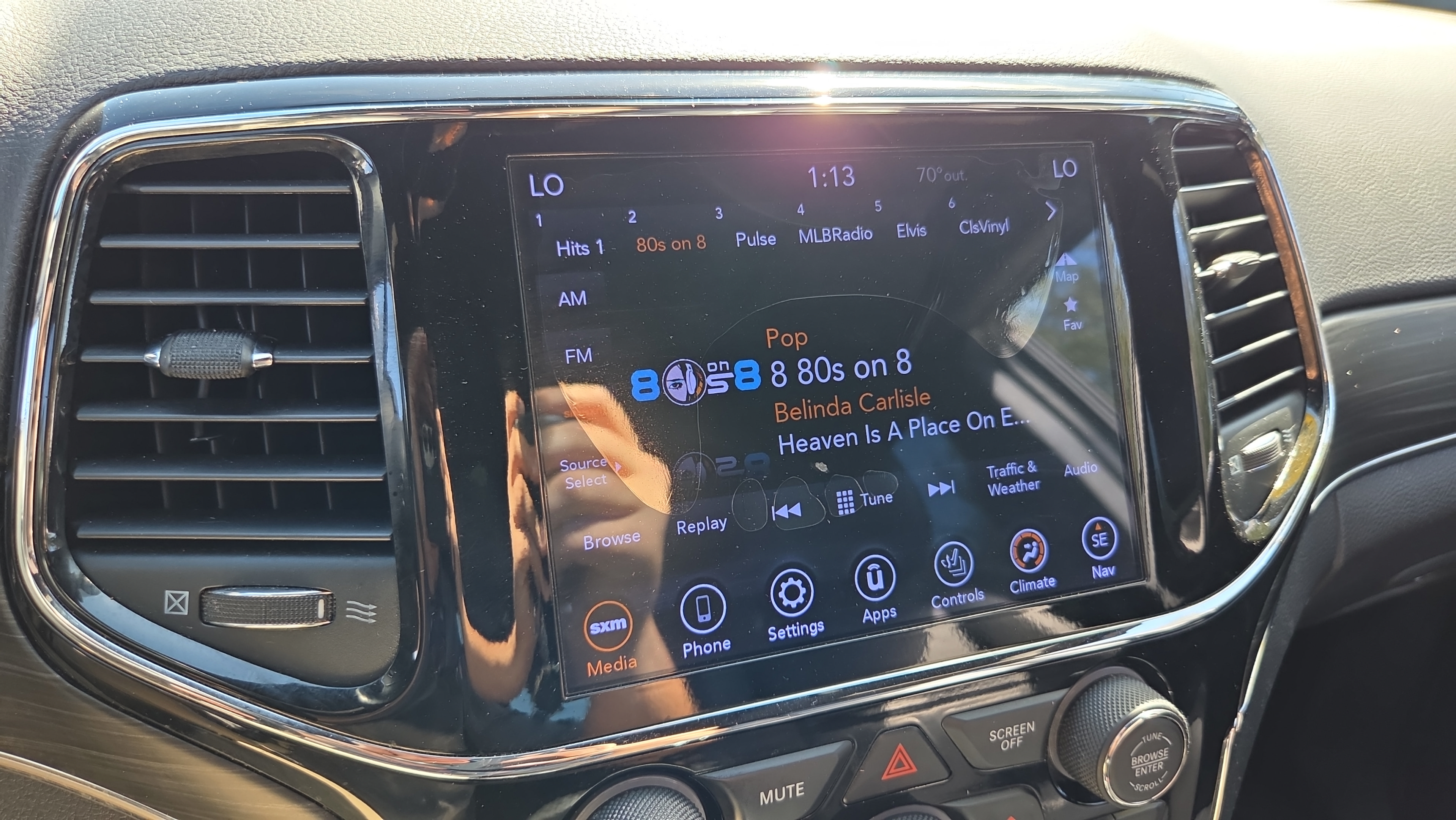 Used 2020 Jeep Grand Cherokee Limited AWD/4WD image 25