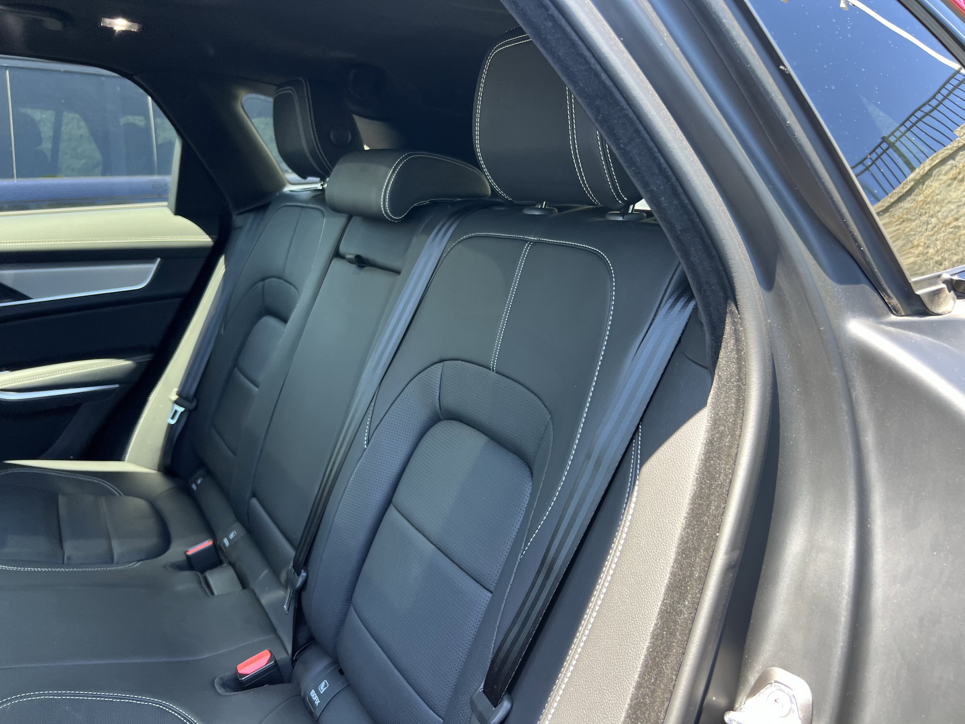 Used 2026 Jaguar F-PACE R-Dynamic S AWD/4WD image 30