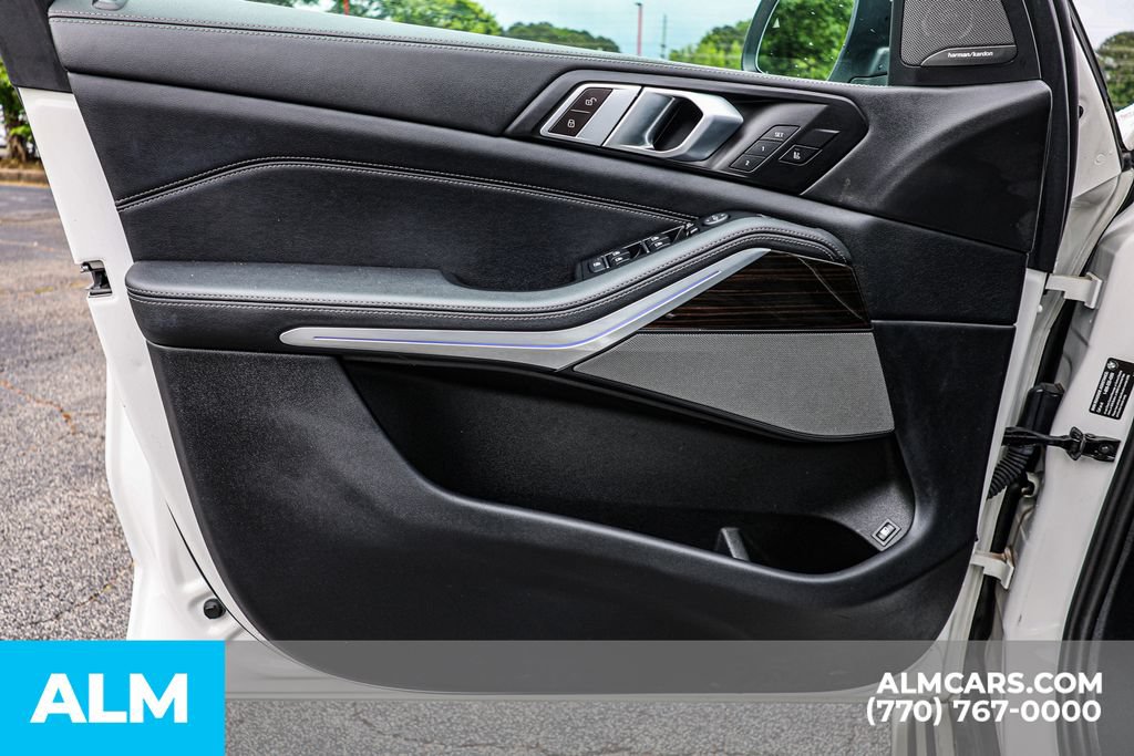 Used 2024 BMW X5 xDrive50e AWD/4WD image 49
