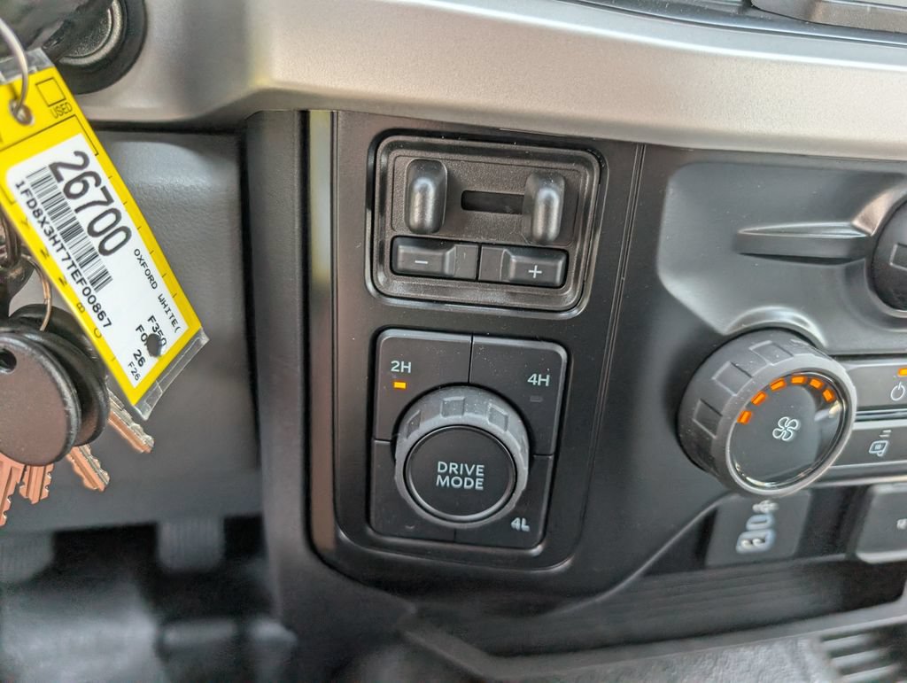 New 2026 Ford F350 XL AWD/4WD image 13