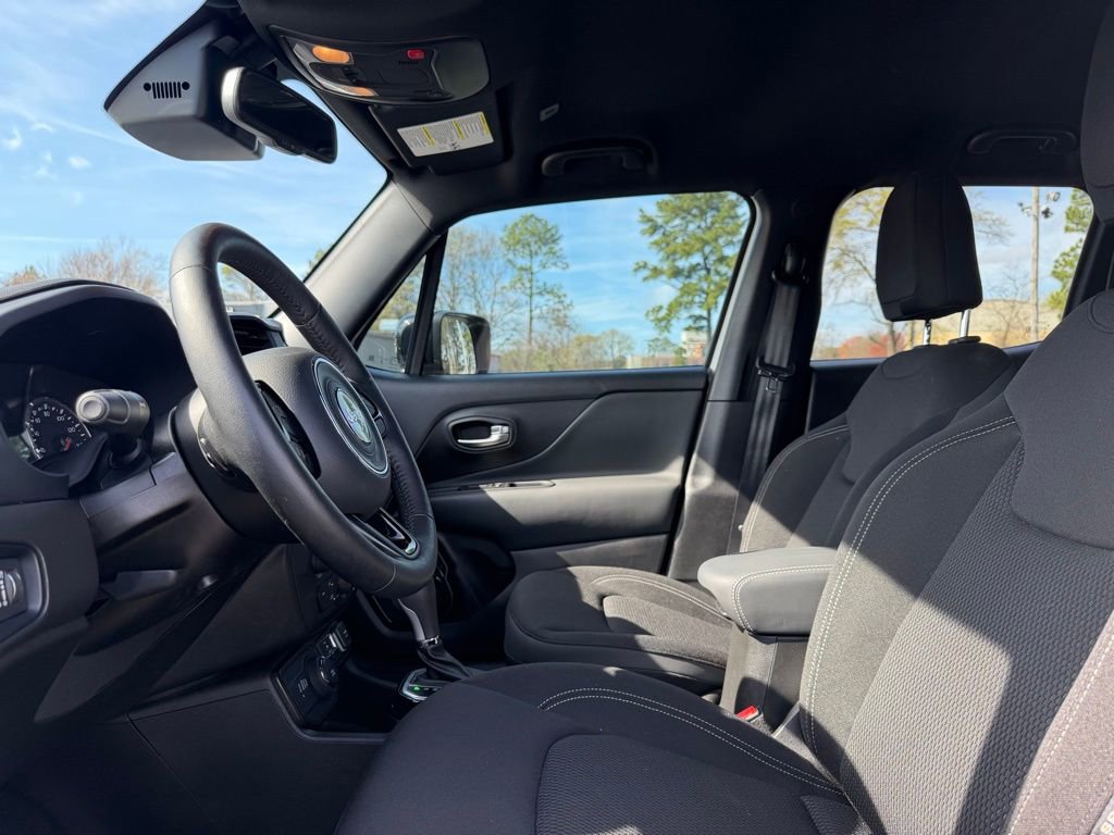 Used 2022 Jeep Renegade Altitude w/ Convenience Group image 10