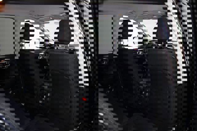 Used 2019 Nissan Pathfinder S image 18