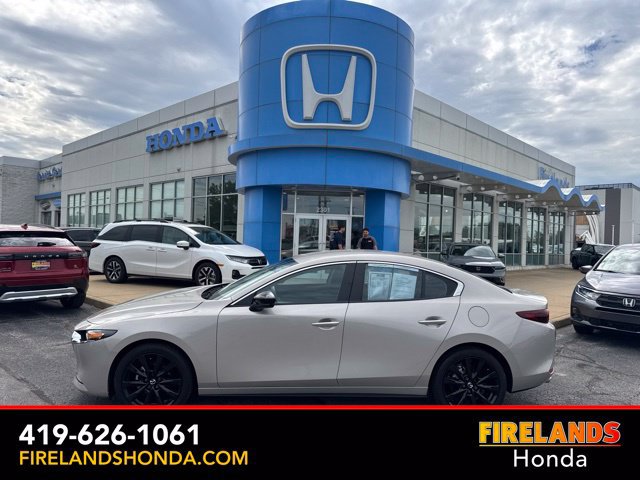 Used 2025 MAZDA MAZDA3 s FWD image 1