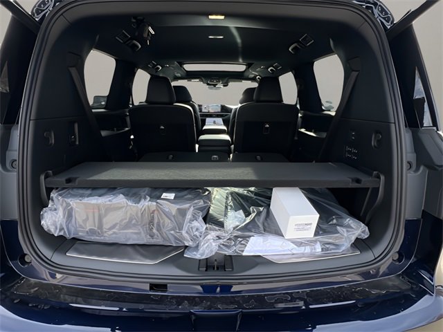 New 2026 INFINITI QX80 Autograph w/ Premium Cargo Package image 10